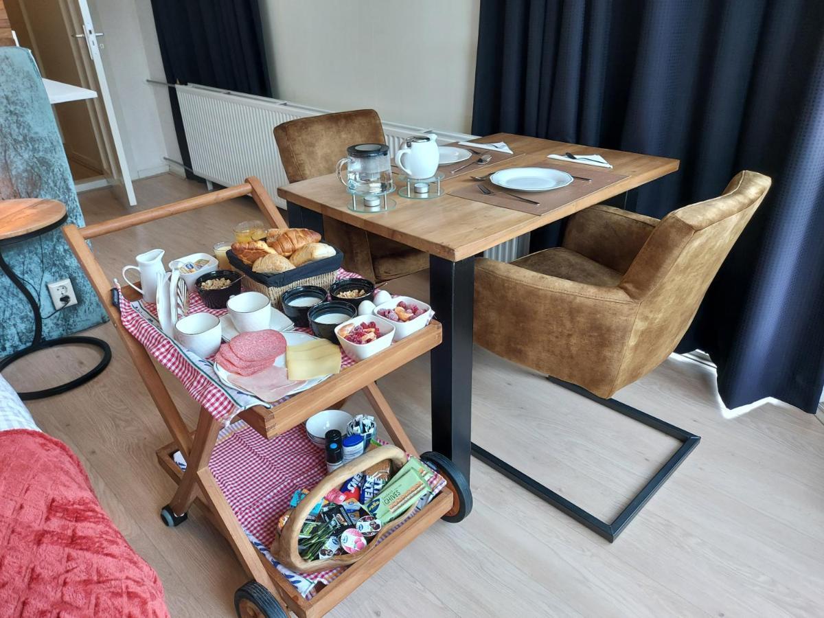 East Meets West Bed&Breakfast Veenendaal Exterior foto