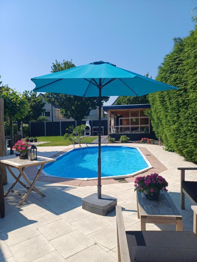 East Meets West Bed&Breakfast Veenendaal Exterior foto